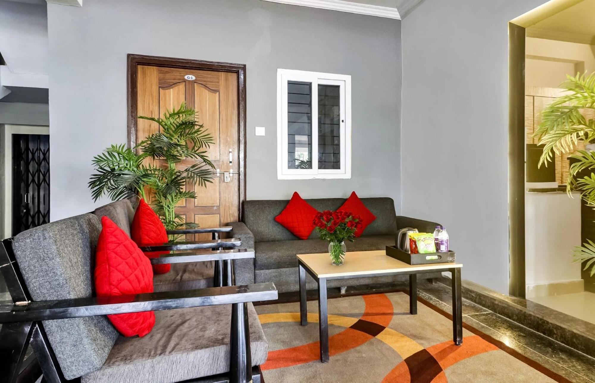 Super Townhouse Rcc Blizz Ξενοδοχείο Kondapur  Εξωτερικό φωτογραφία