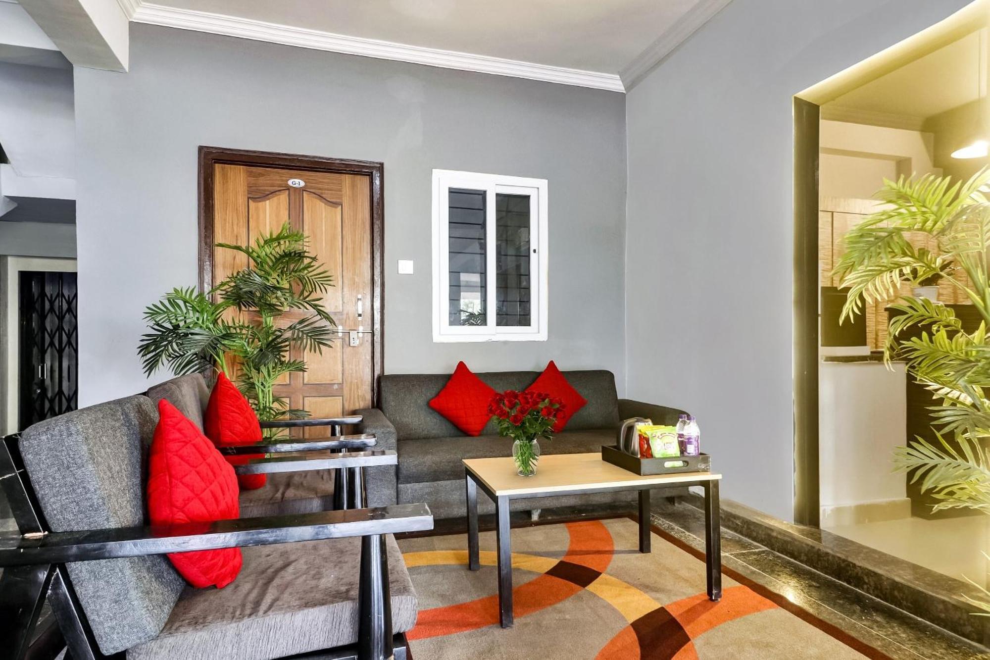Super Townhouse Rcc Blizz Ξενοδοχείο Kondapur  Εξωτερικό φωτογραφία